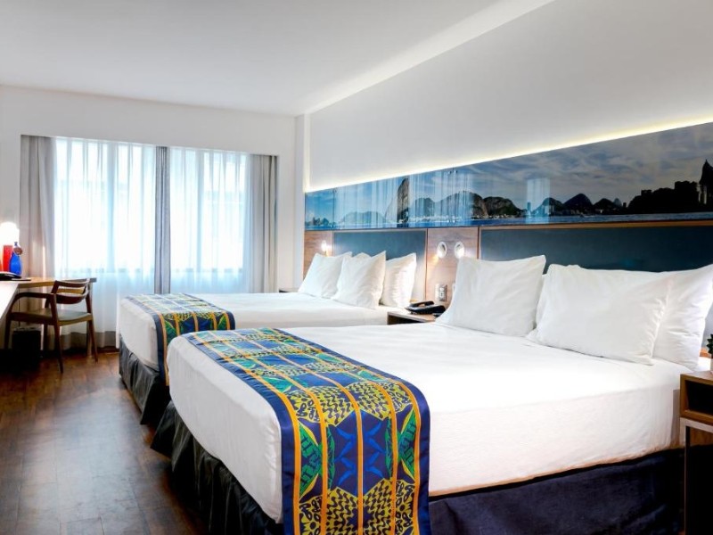 Arena Leme Family room