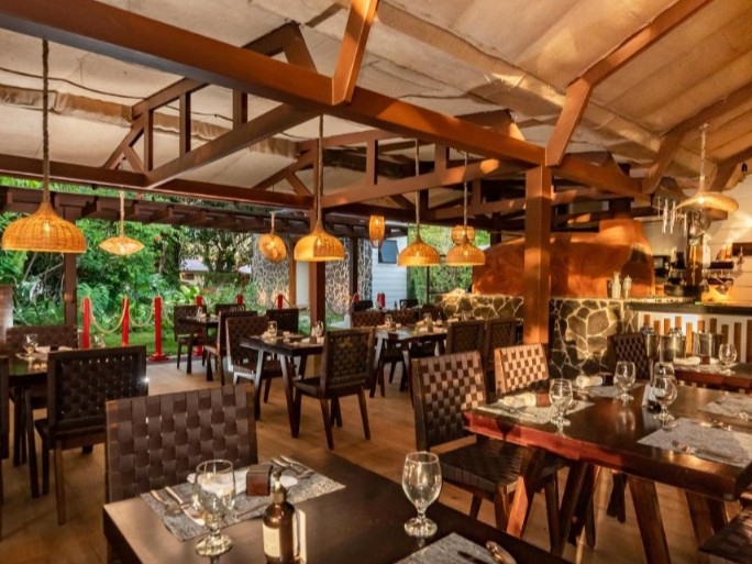 Hacienda Guachipelin__Restaurant