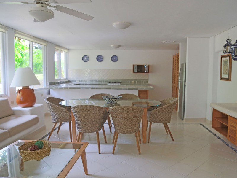 Las Villas Akumal - 2-BR Oceanview