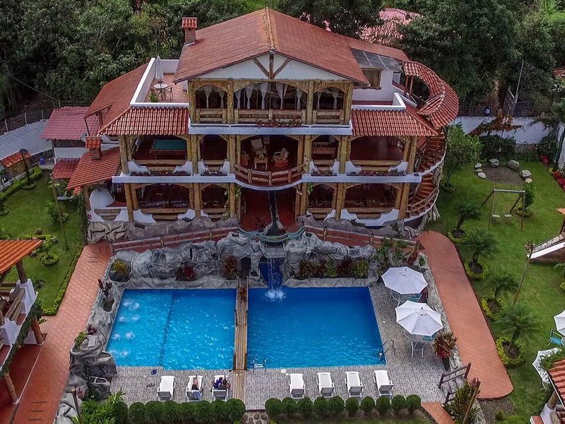 Hotel aus der Vogelperspektive