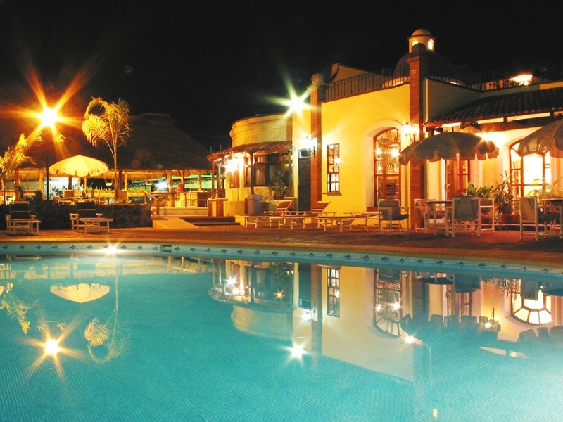 Garza Canela - Pool Abendstimmung