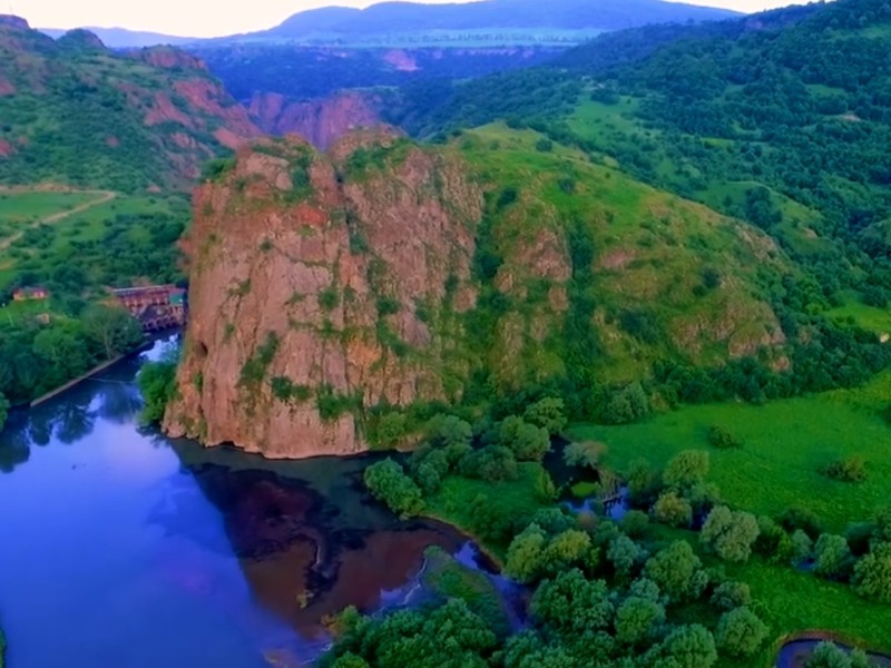 Arevatsag Canyon