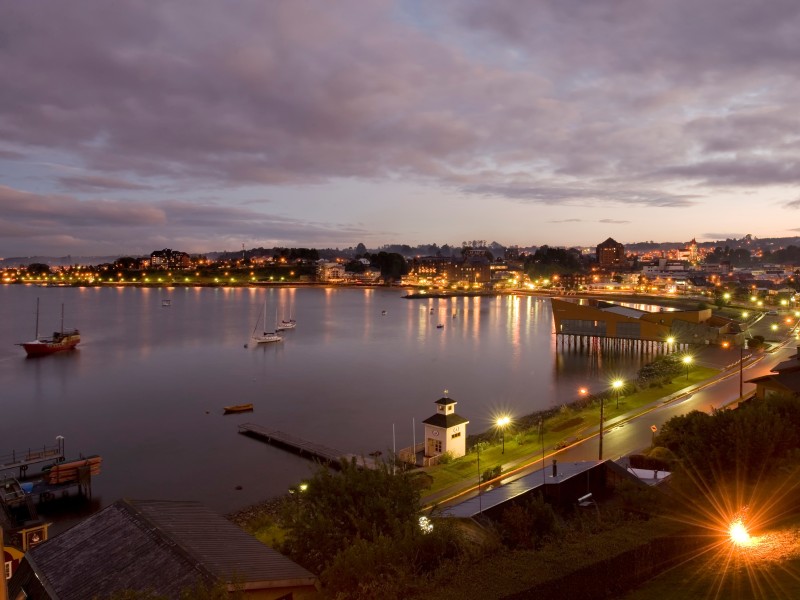 Cabañas del Lago- Puerto Varas bei Nacht