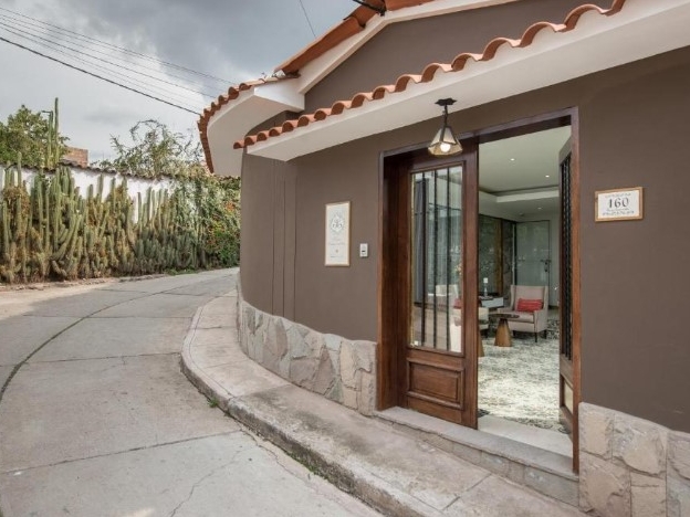 Casa Esmeralda by Katari
