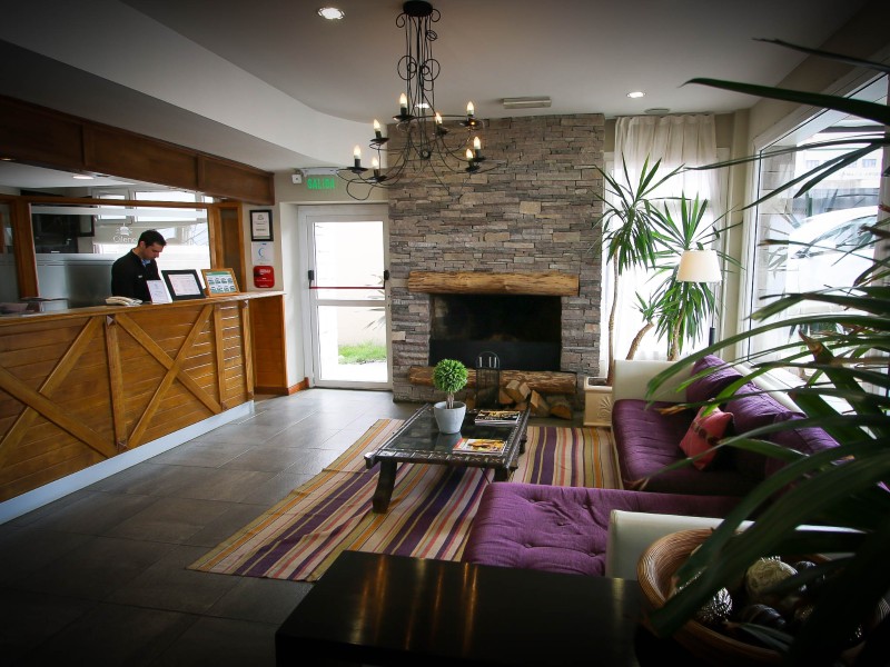 Celine del Faro - Lobby