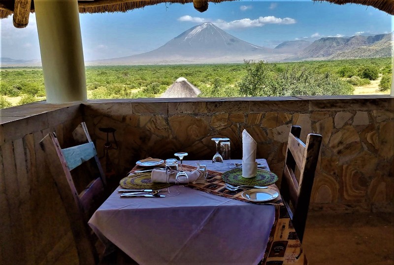 Restaurant – Africa Safari Lake Natron