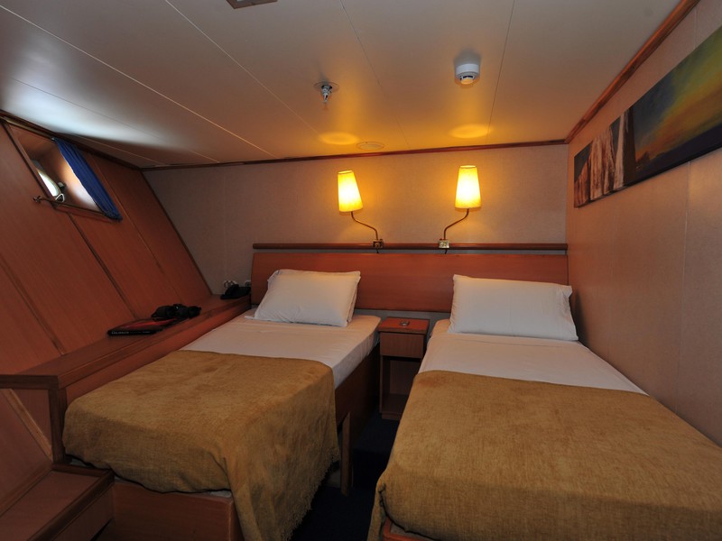 Standard Kabine Coral Zweibett