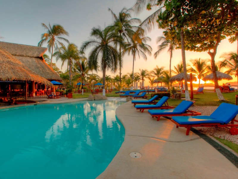 Bahia del Sol - Pool Abendstimmung