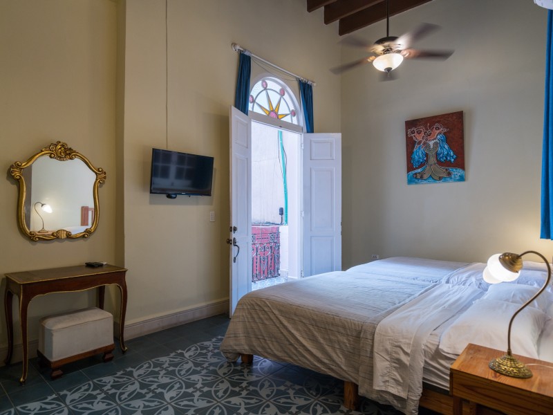 Hostal San Lazaro - Schlafzimmer blau