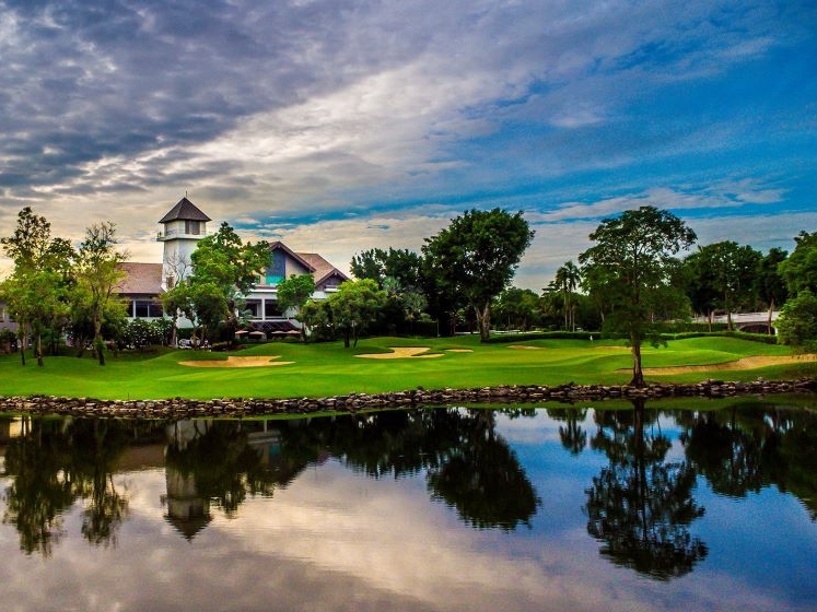 Alpine Golf Club BAngkok