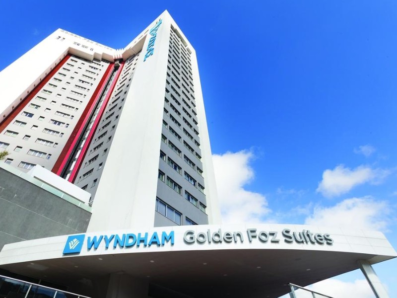 Wyndham Golden Foz Suites