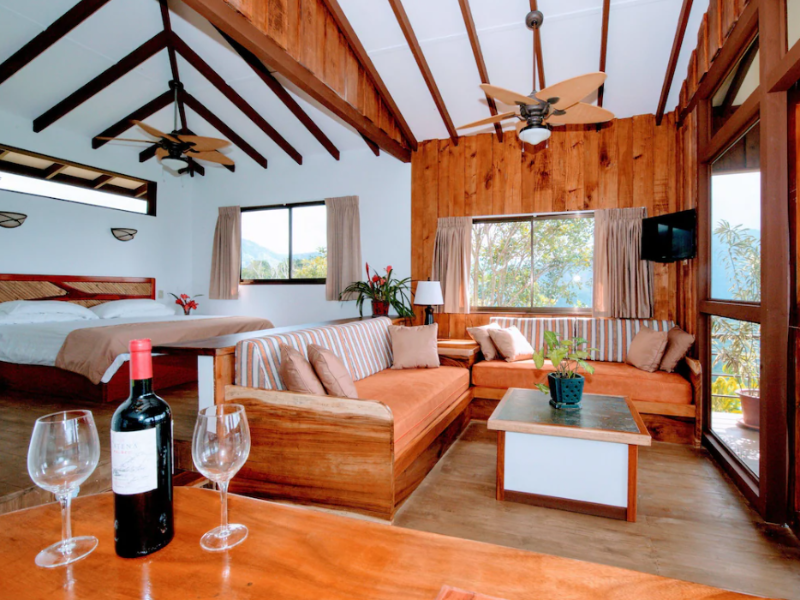 Juana_Deluxe_Bungalow