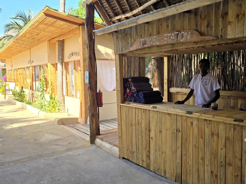 Reef and Beach Markets