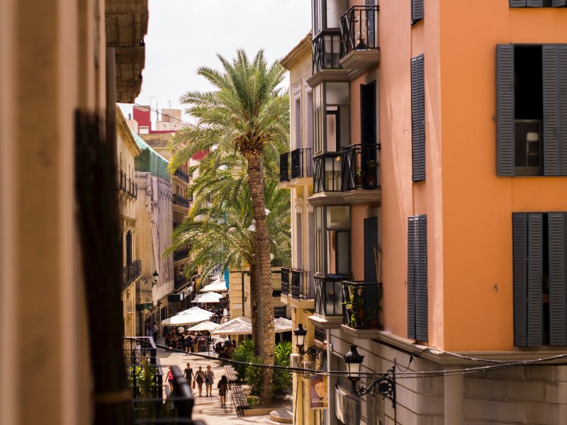 Colourful streets of Alicante