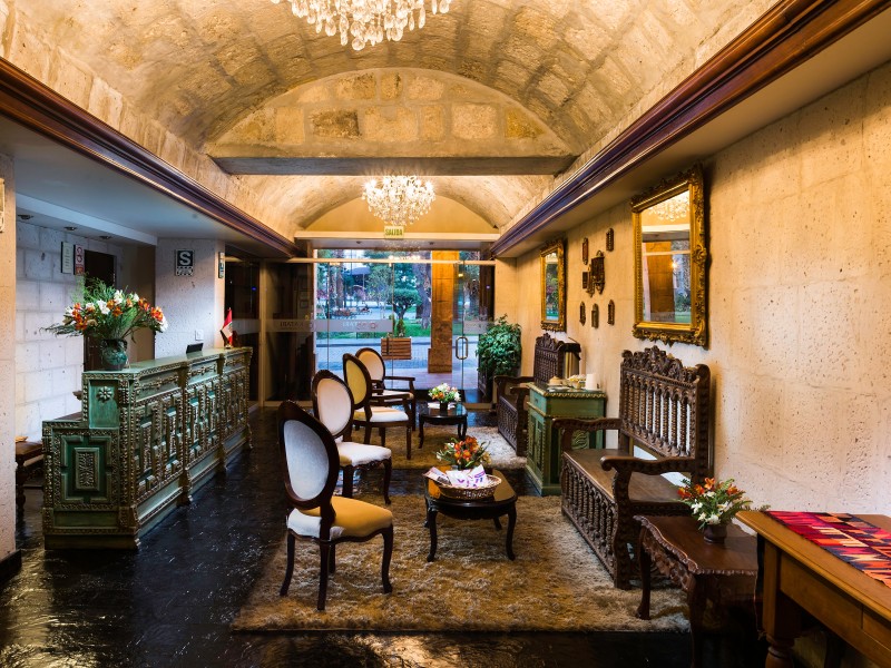 Eingangsbereich Katari