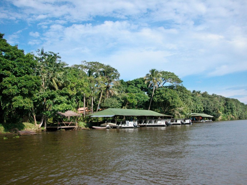 Mawamba Lodge - Bootsanlegestelle