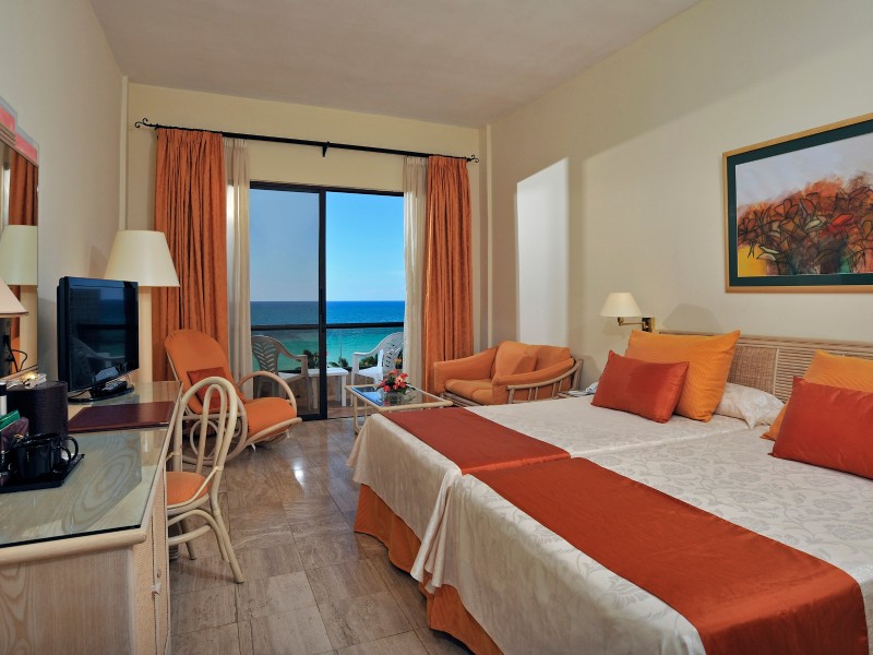 Melia Las Americas Room