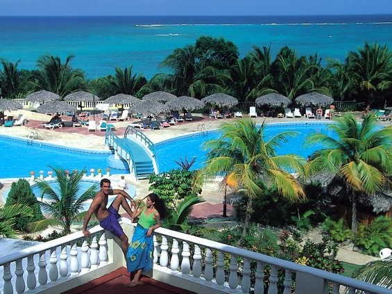 Sol Rio de Luna y Mares - Pool