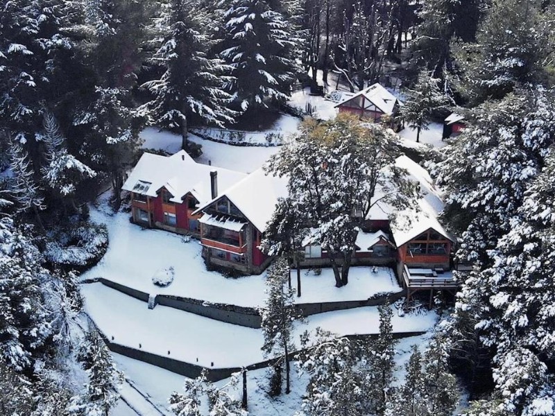 Peninsula Petit Bariloche Aussenansicht