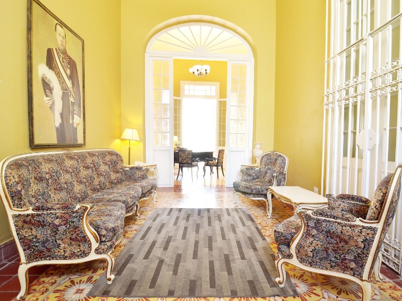 Hotel El Marquez Lobby