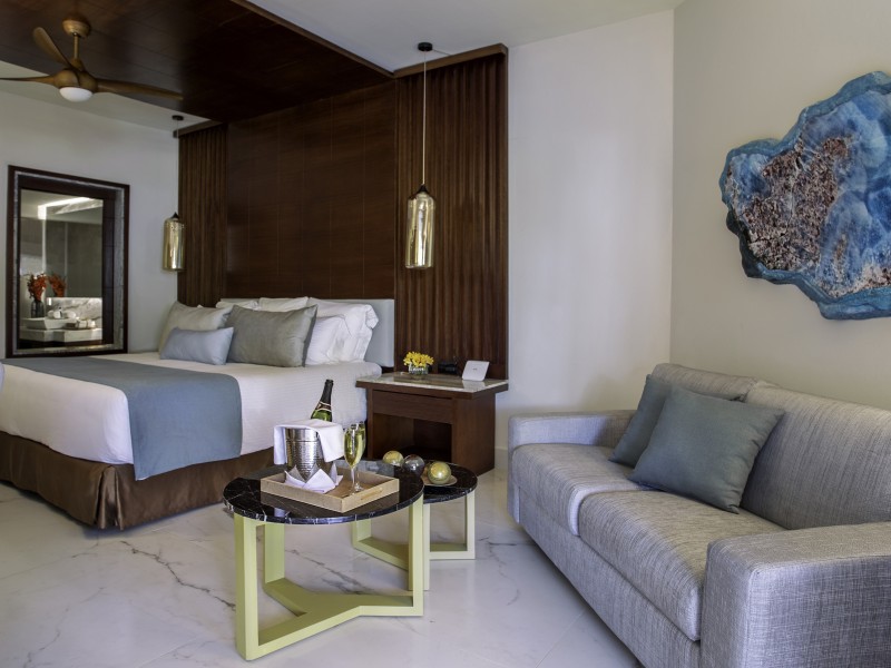 Secrets Royal Beach - Junior Suite