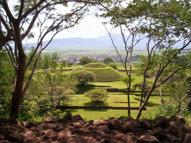 Guachimontones