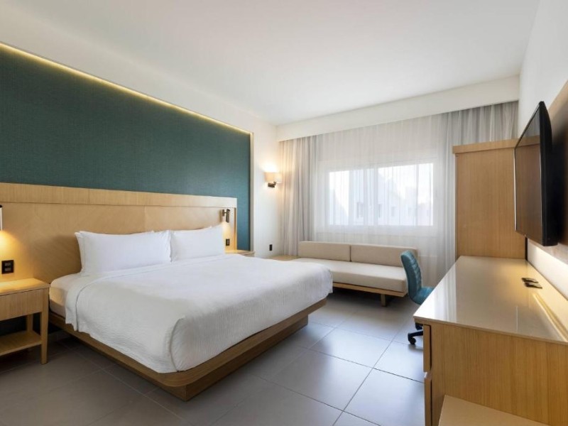 Courtyard by Marriott - Standard Zimmer