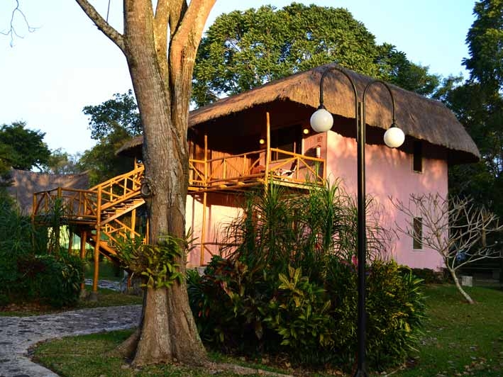 Eco Village - Abendstimmung