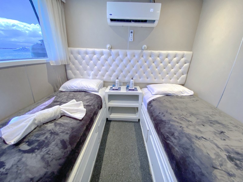 Oberdeck Zweibettkabine