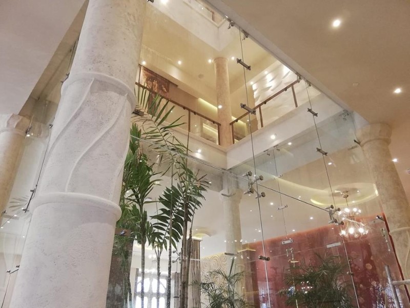 Palacio de Cueto Lift