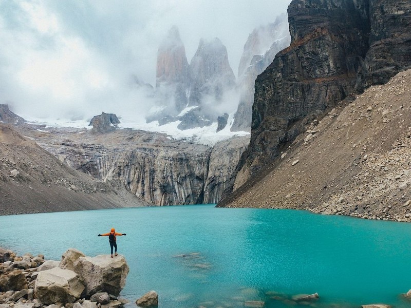 See mit Blick Torres del Paine
