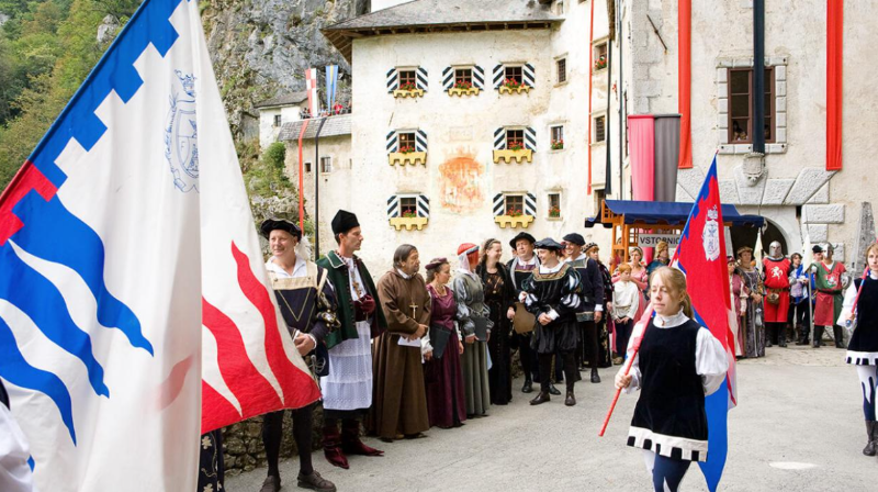 Predjama Castle