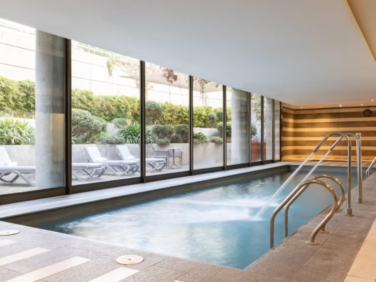 Holiday Inn Santiago Airport - Pool