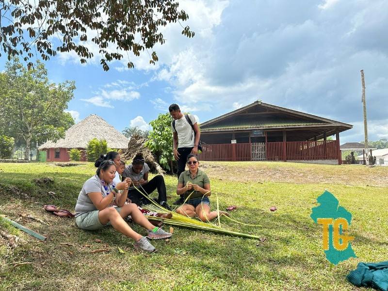 Weaving activity at Santa Aratack