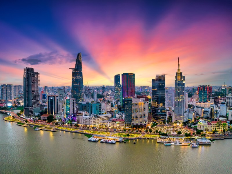 Wolkenkratzern-Ho-Chi-Minh-City-Vietnam