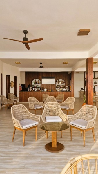 Dream of Zanzibar Seascape Bar