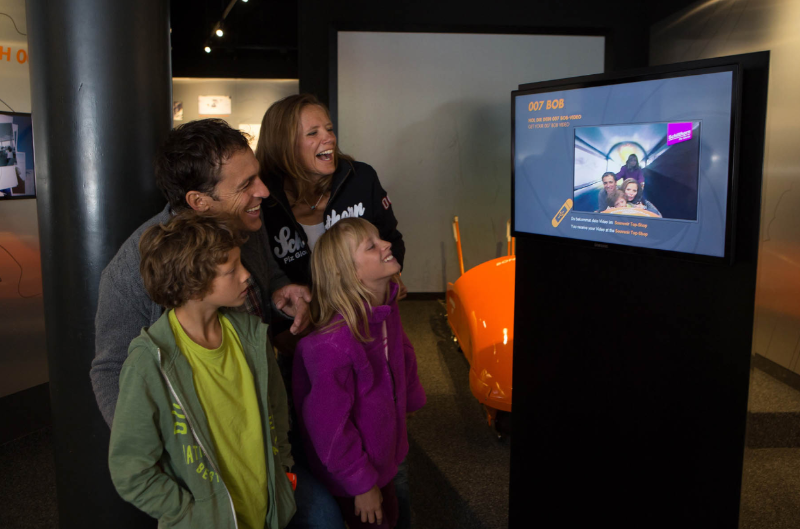 Bond World 007 Interlaken