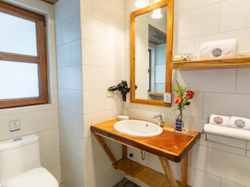 Old Town Quito Bathroom