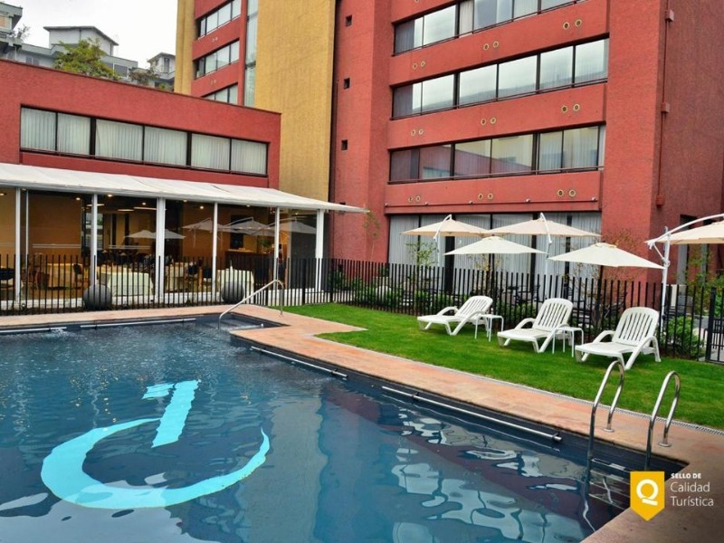 Panamericana Providencia_Pool