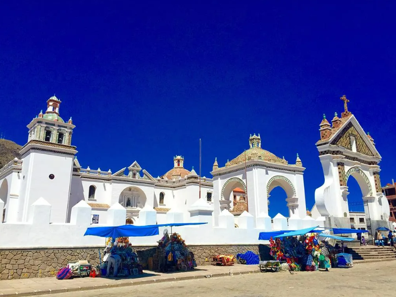 Lake Titicaca & Isla del Sol Catamaran E