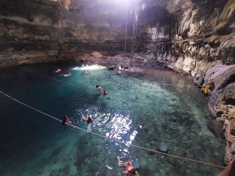 Chichen Itza and 3 Cenotes Tour