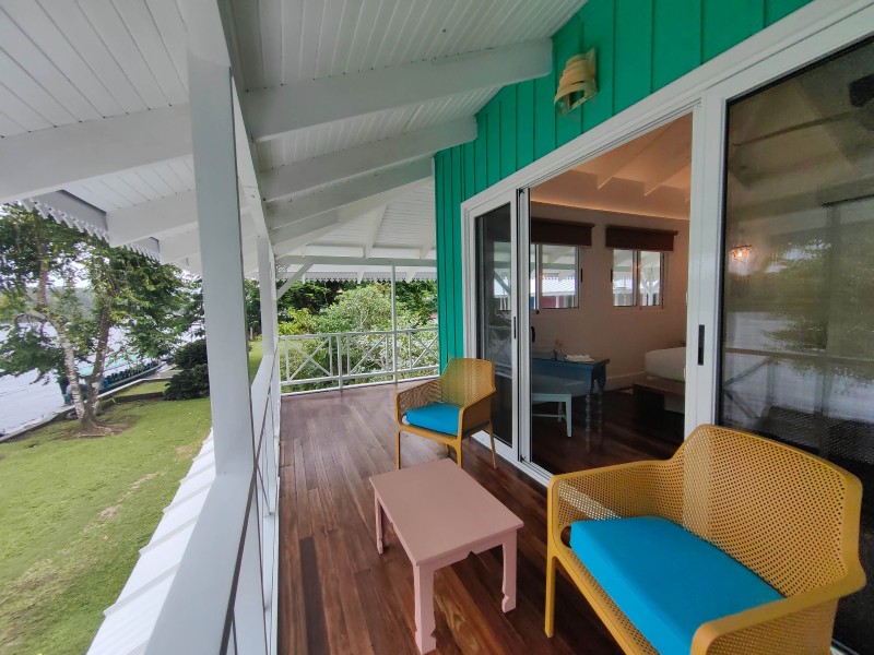 Tortuga Lodge - Miss Perla