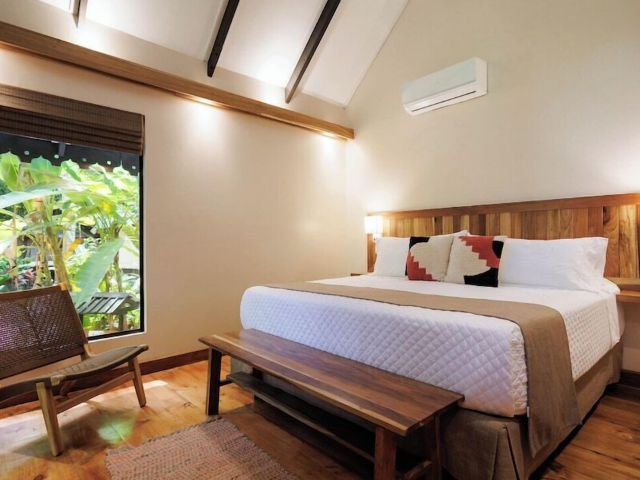 Almonds & Corals_Zimmer