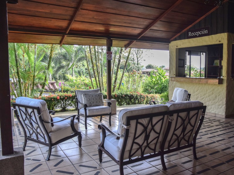 Arenal Volcano Inn - Rezeption