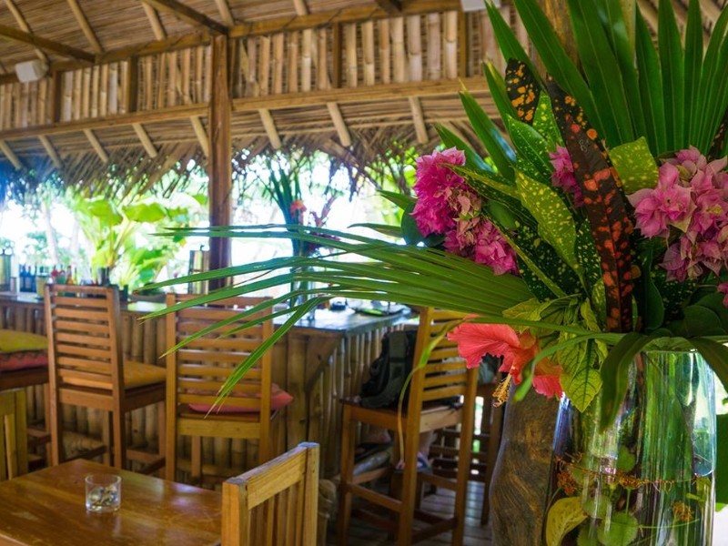 The Hummingbird - Bar