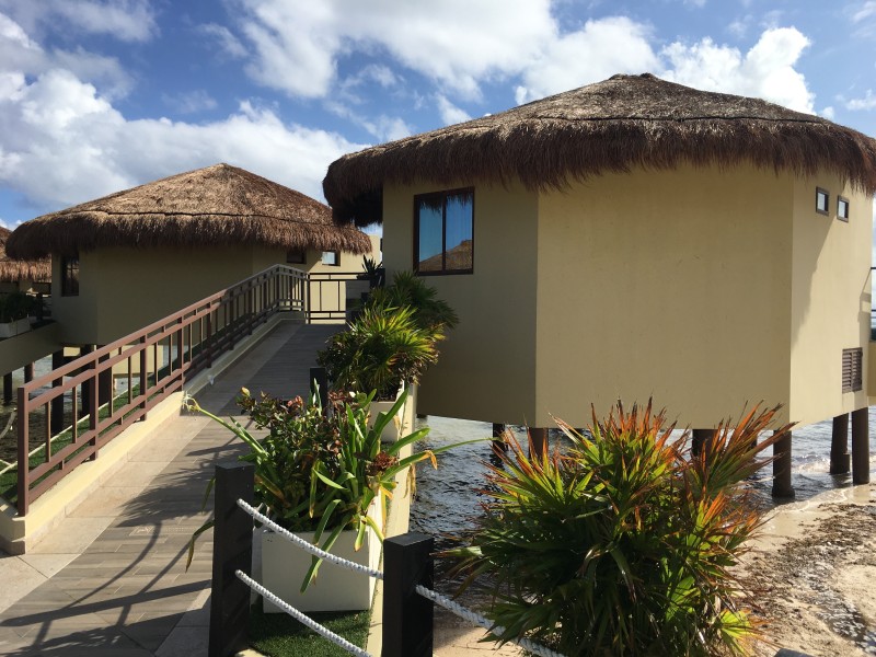Palafitos - Overwater Bungalow