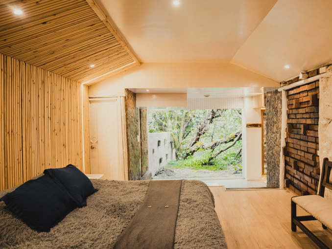 Suite 5 with Jacuzzi