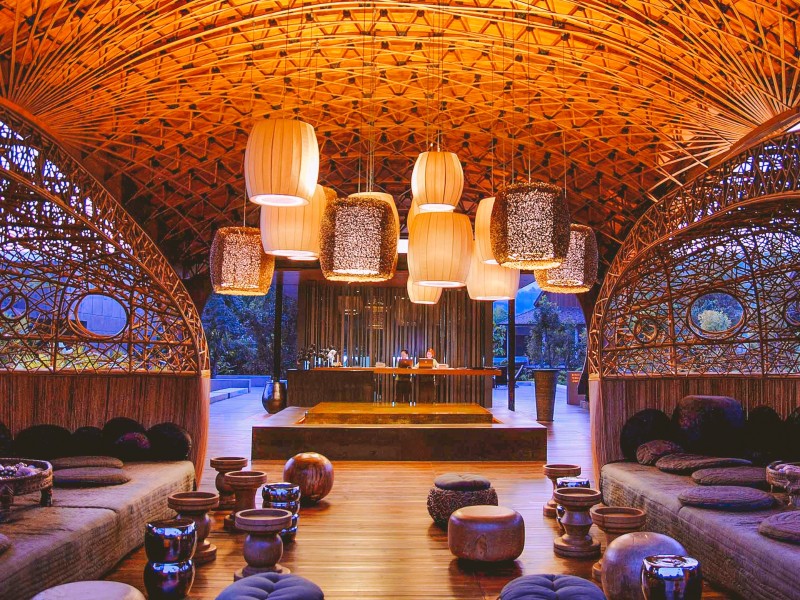 Veranda High Resort lobby