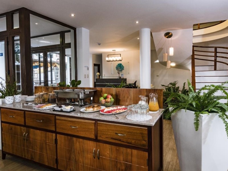 Reichhaltiges Frühstück