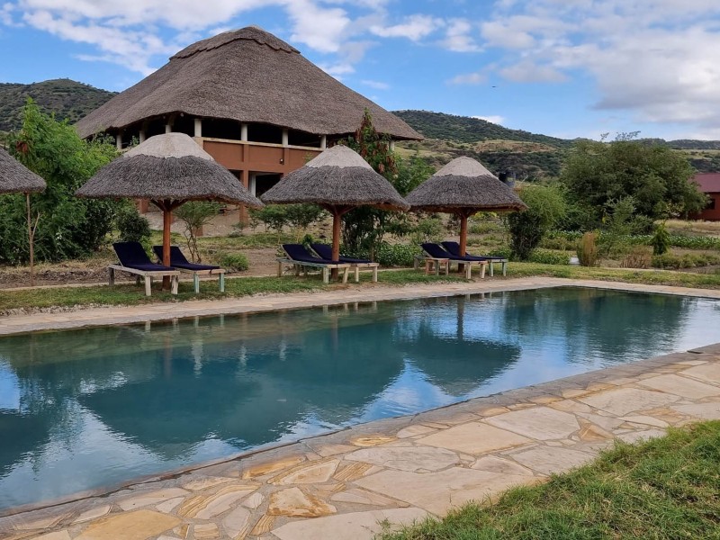 Swimmingpool – Africa Safari Lake Natron